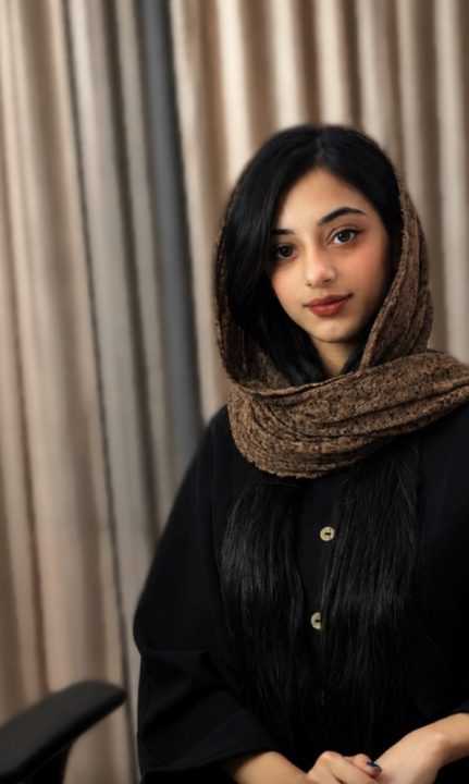 مبینا امیری کیا